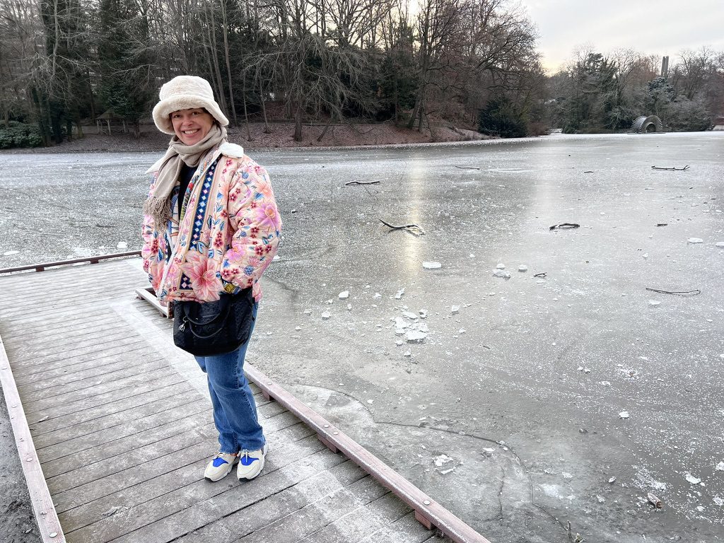 neve na Bélgica - Parc Seny com seu lago congelado (Região de Bruxelas) 