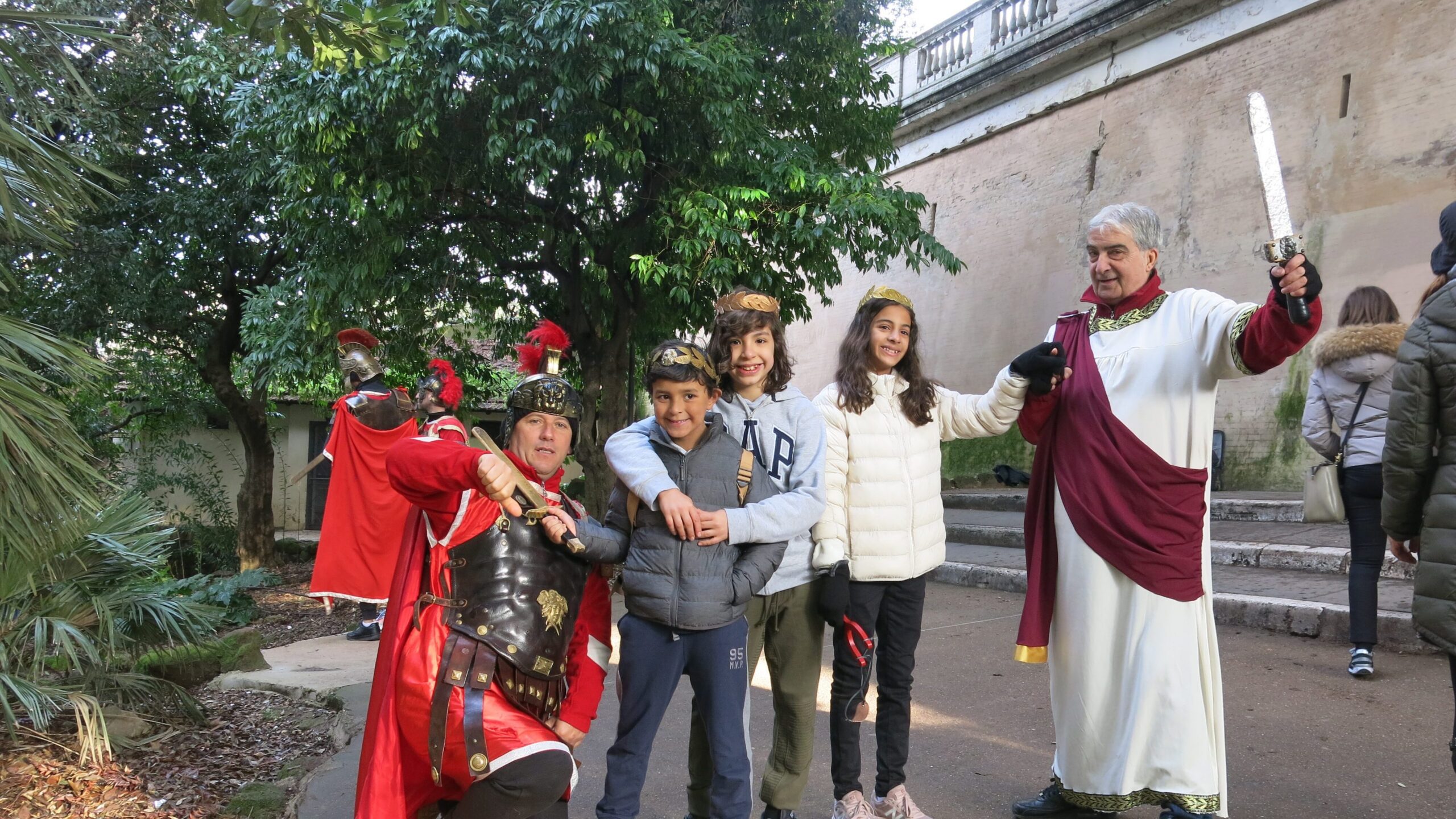 Fotos com os gladiadores na Villa Borghese