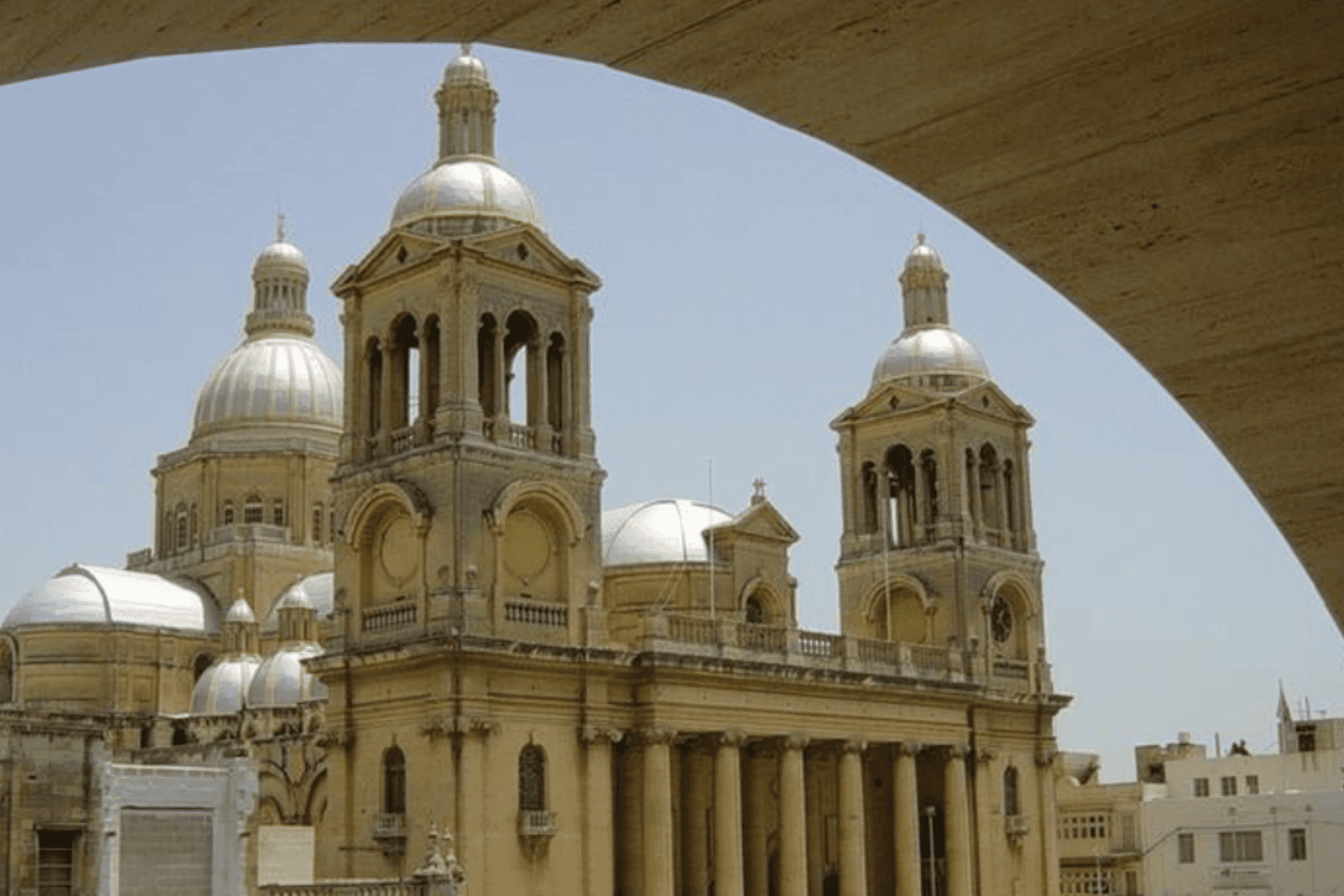 A igreja de Cristo Rei, que também pode ser visitada em Malta.