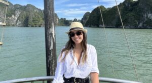 A viagem ao Vietnã é cercada de caos e beleza.