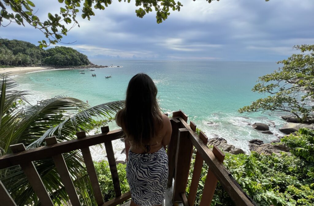 Uma das mais famosas praias do Sudeste asiático é Phuket, na Tailândia.