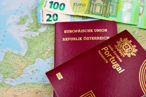 passaporte português e notas de euro