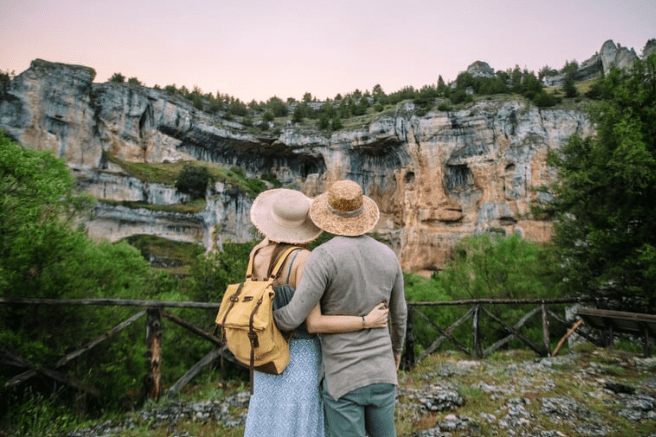 Recomeçar em um novo país exige maturidade do casal.