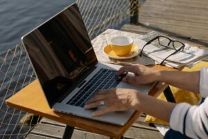O passo a passo para ser um nômade digital em Portugal