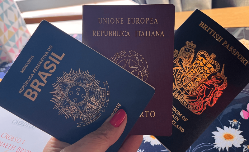 cidadã do mundo três cidadanias: brasileira, italiana e britânica