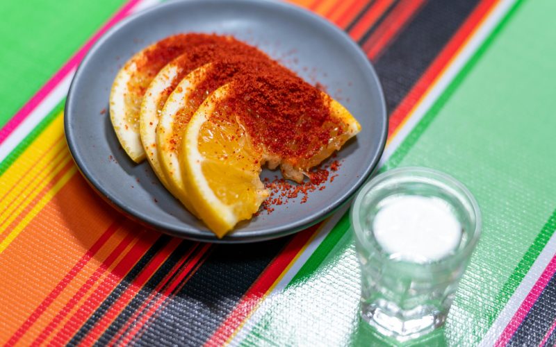 A famosa tequila é boa, mas o mescaw é muito mais gostoso - Imagem: Pexels